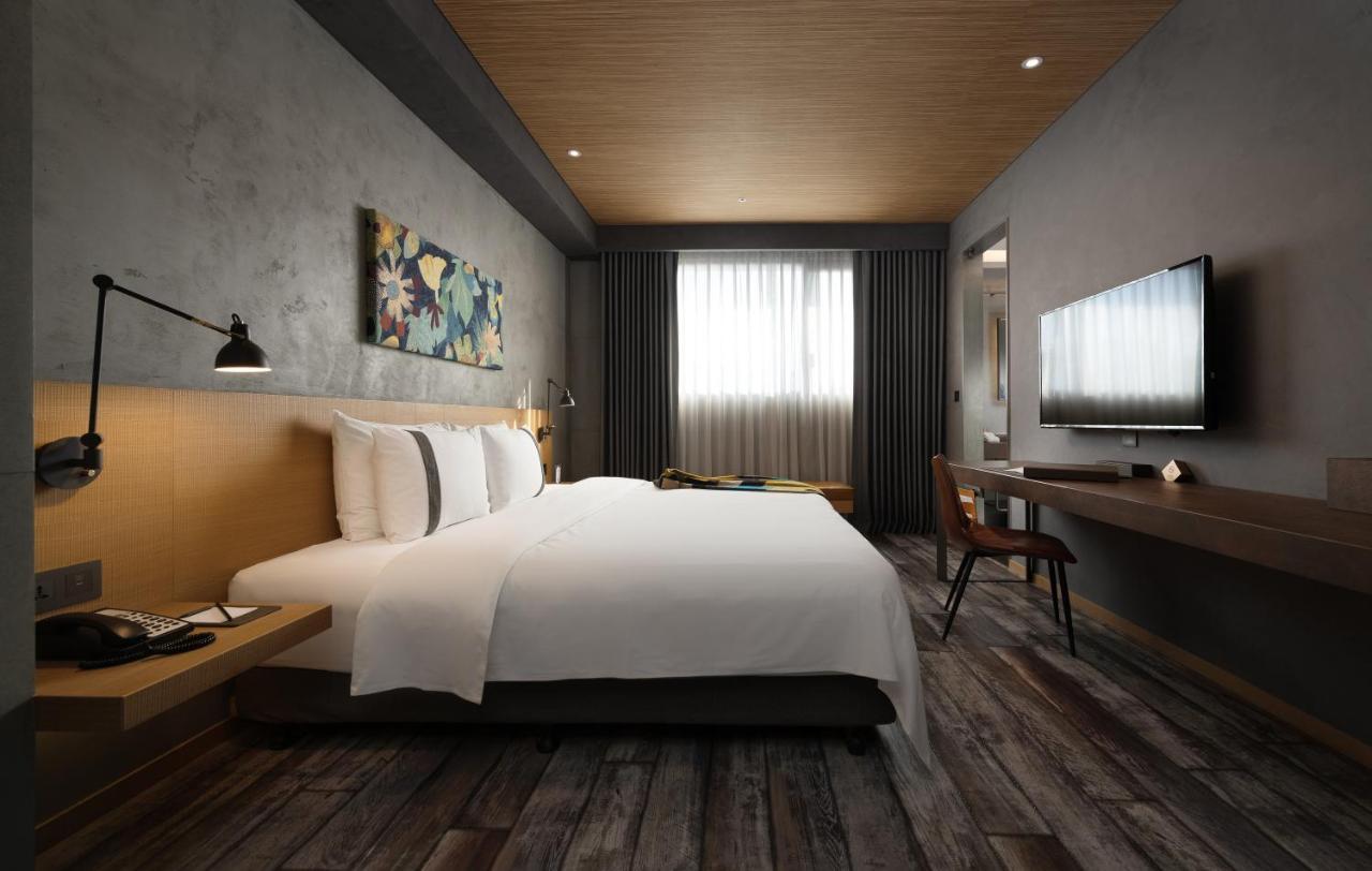 Brio Hotel Каосюн Екстериор снимка