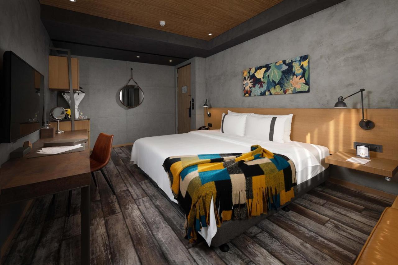 Brio Hotel Каосюн Екстериор снимка