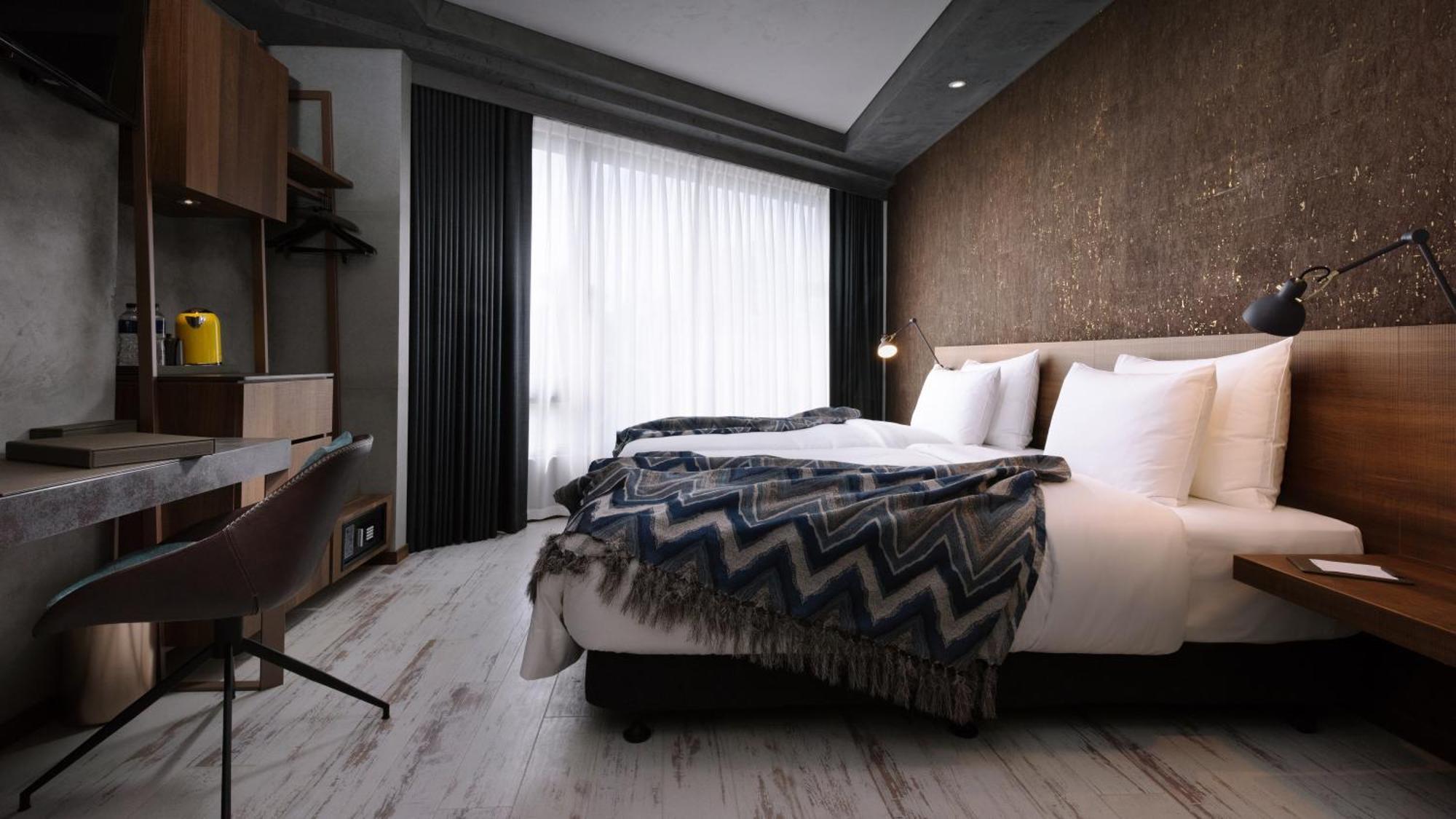 Brio Hotel Каосюн Екстериор снимка