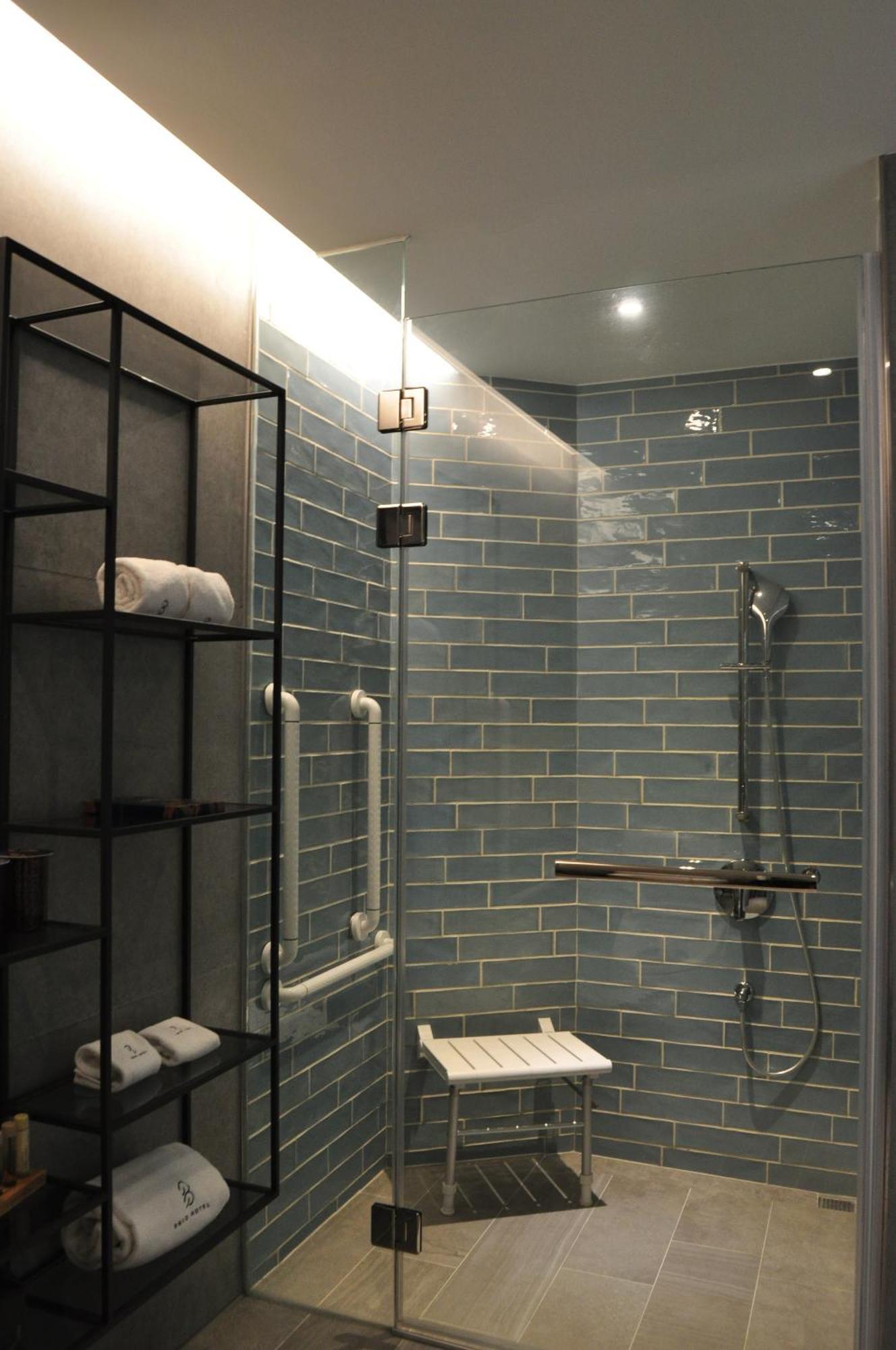 Brio Hotel Каосюн Екстериор снимка