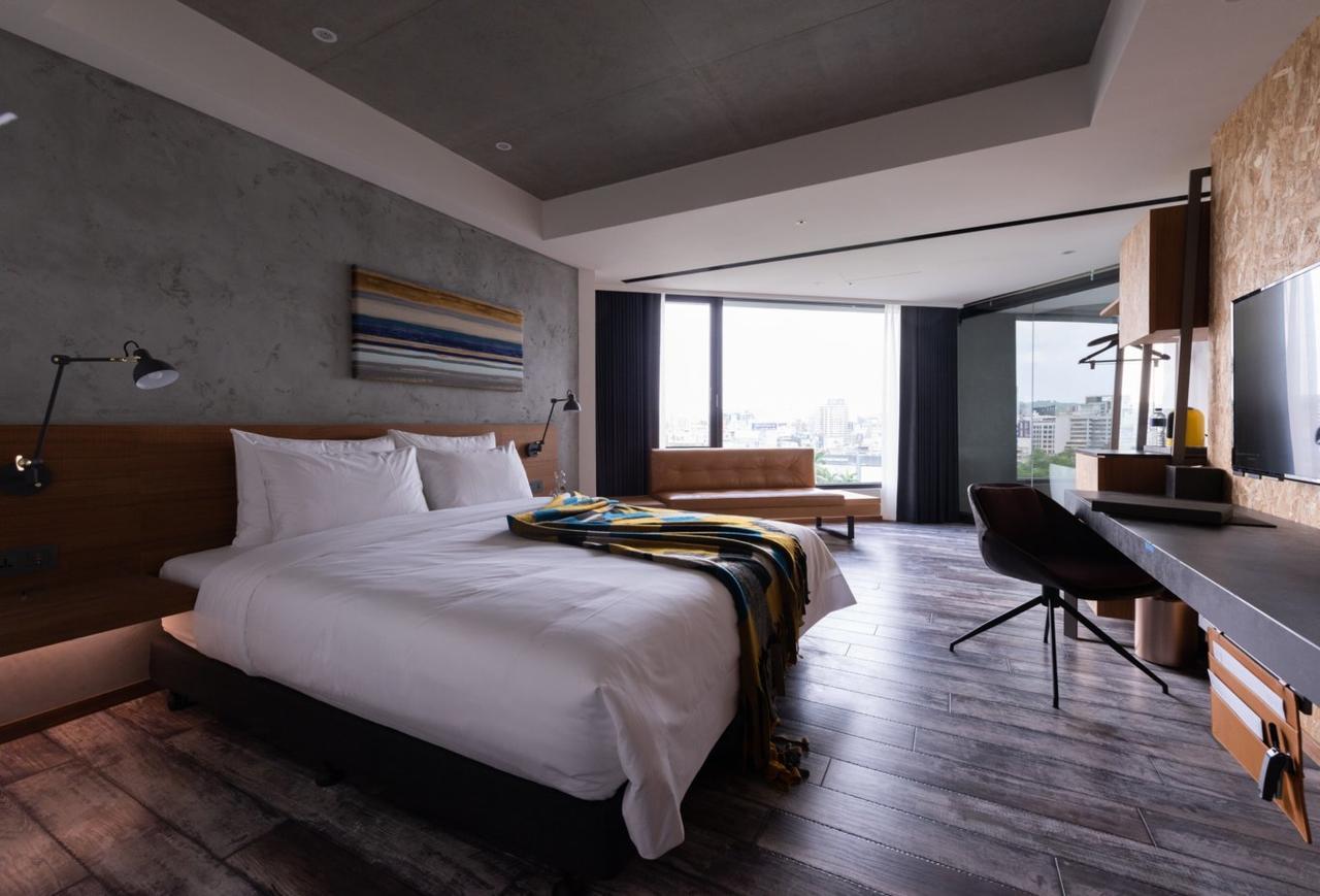 Brio Hotel Каосюн Екстериор снимка