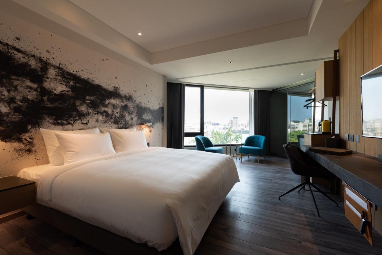 Brio Hotel Каосюн Екстериор снимка