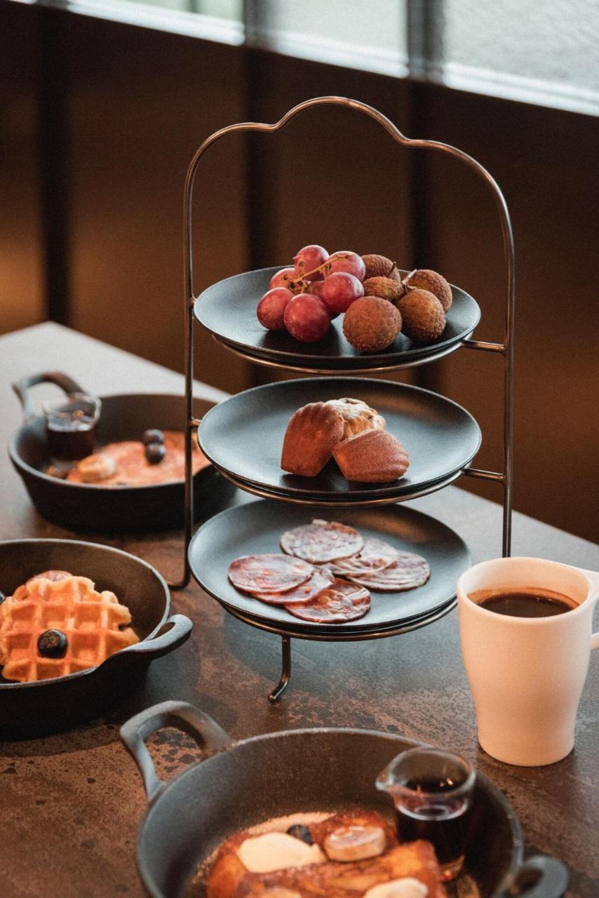 Brio Hotel Каосюн Екстериор снимка