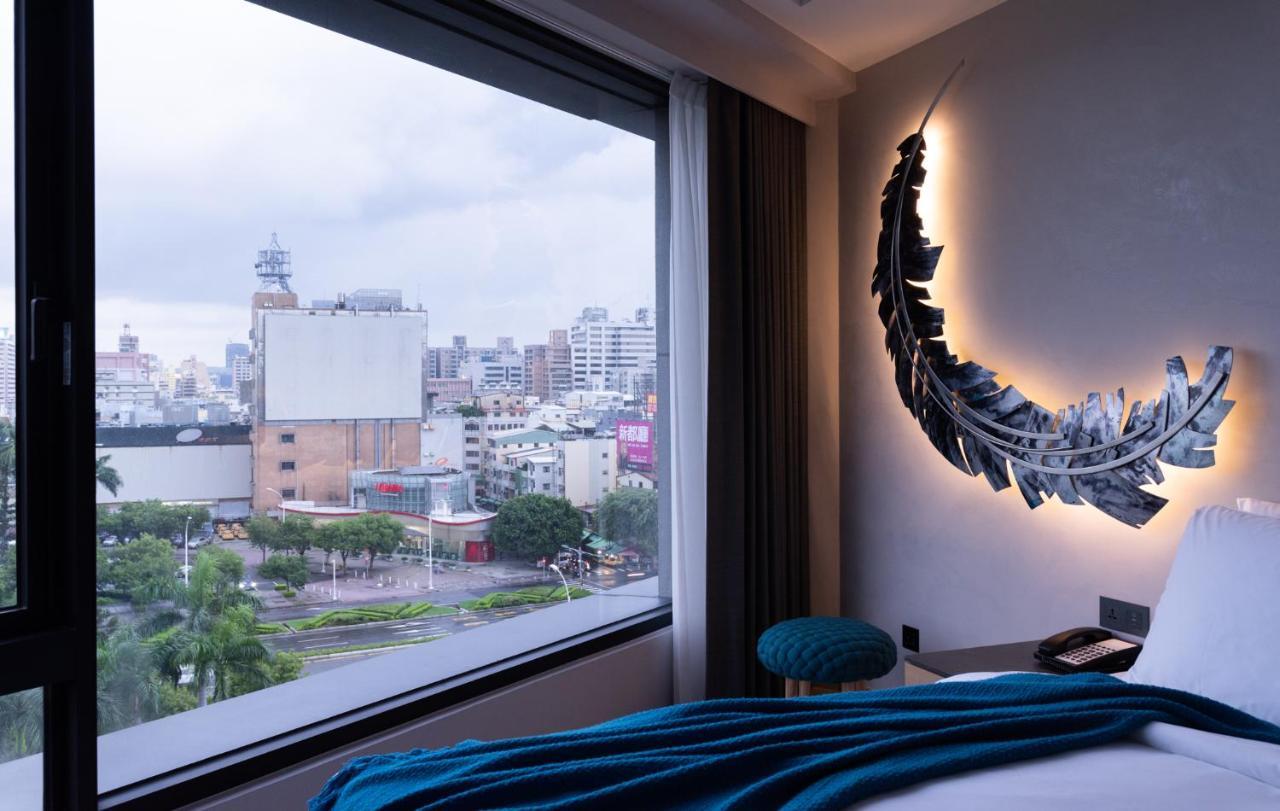 Brio Hotel Каосюн Екстериор снимка