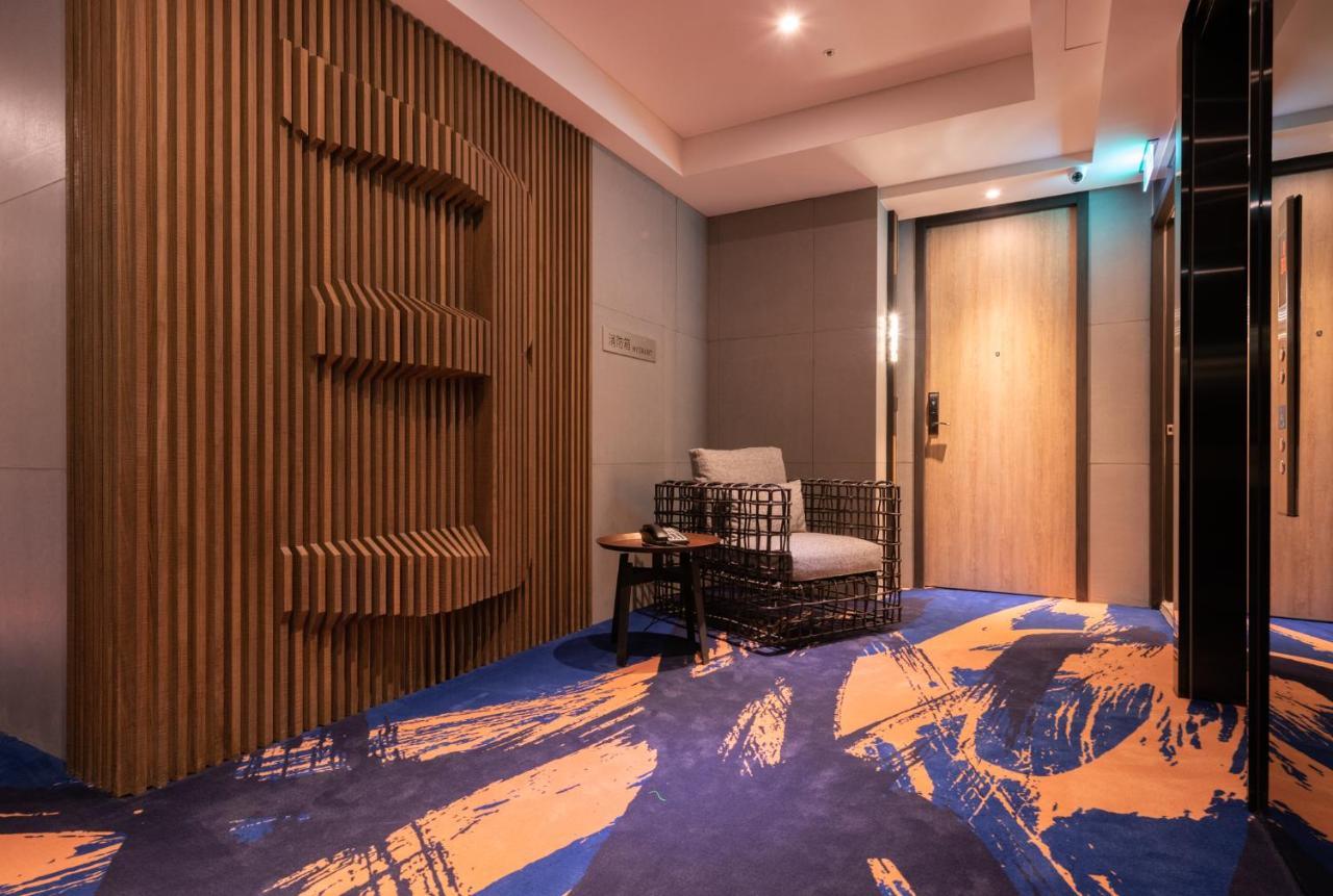 Brio Hotel Каосюн Екстериор снимка
