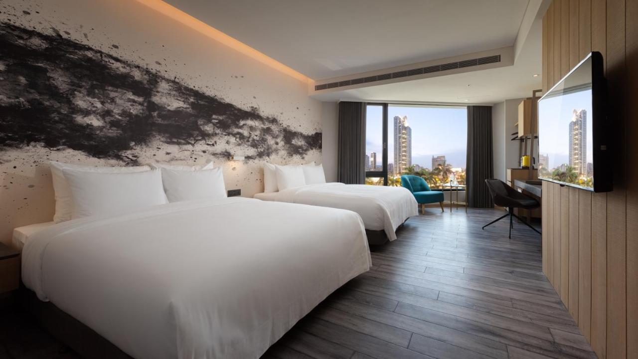 Brio Hotel Каосюн Екстериор снимка