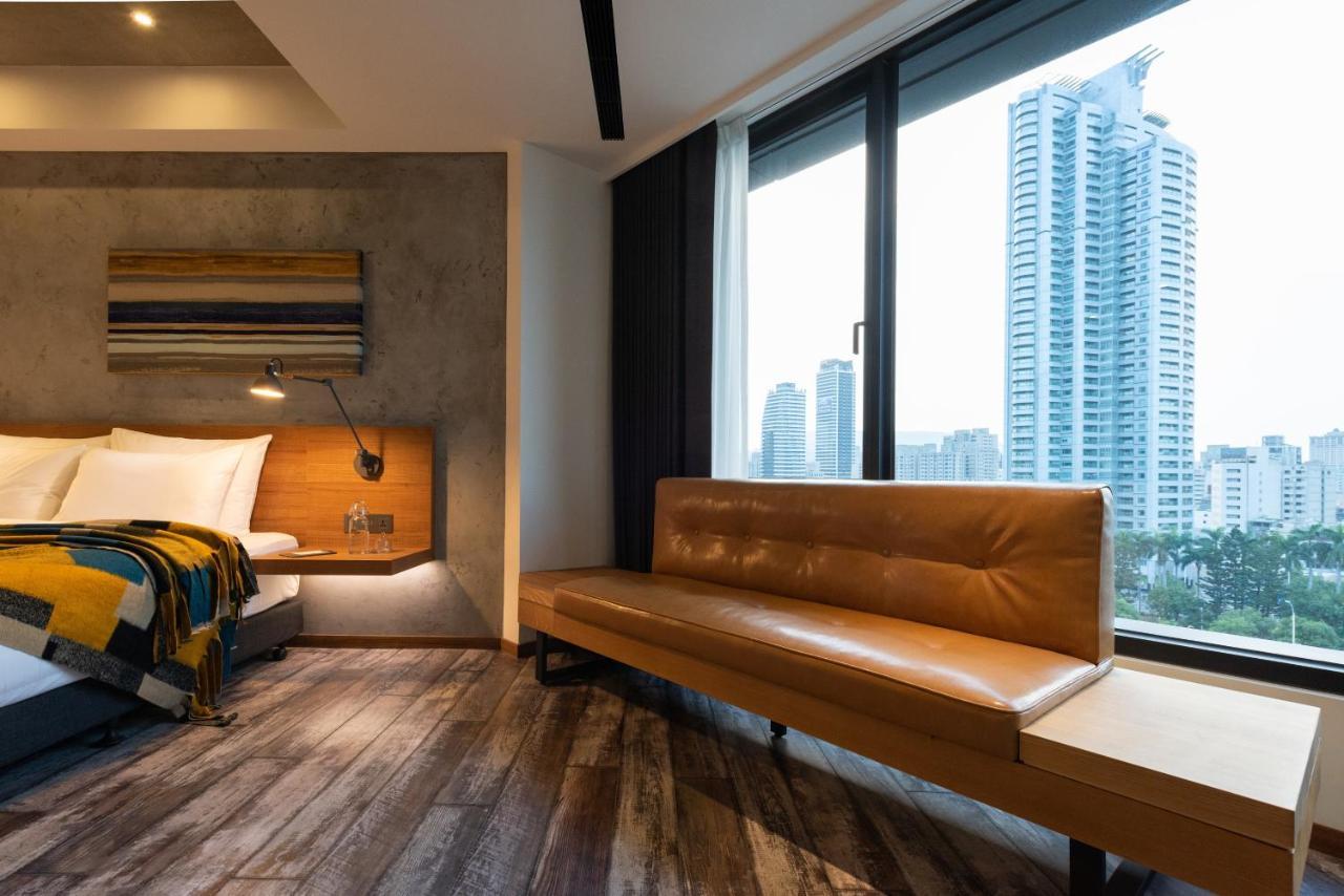 Brio Hotel Каосюн Екстериор снимка
