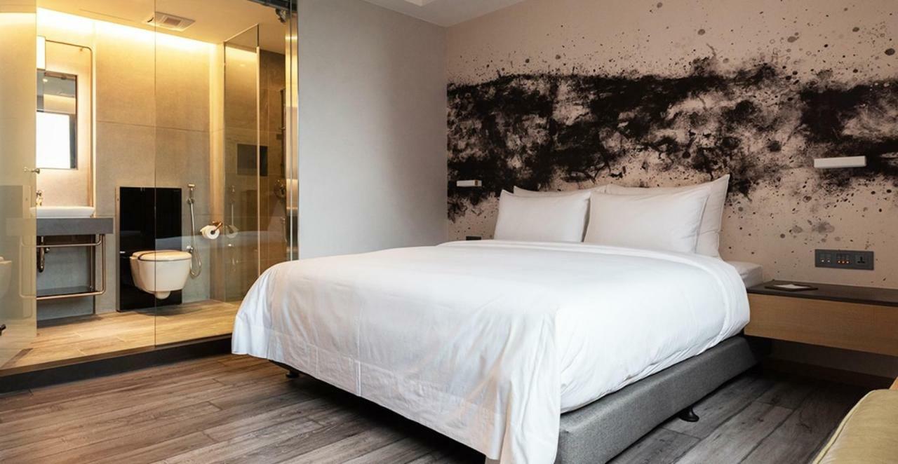Brio Hotel Каосюн Екстериор снимка
