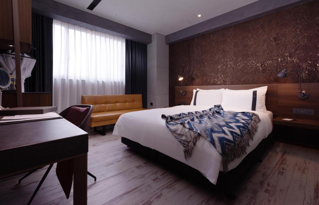 Brio Hotel Каосюн Екстериор снимка